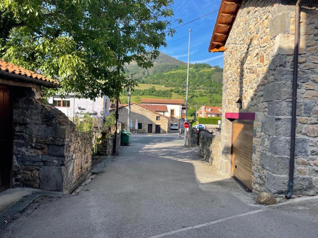 Apartamentos Rurales La Casa Vieja De Alceda 外观 照片