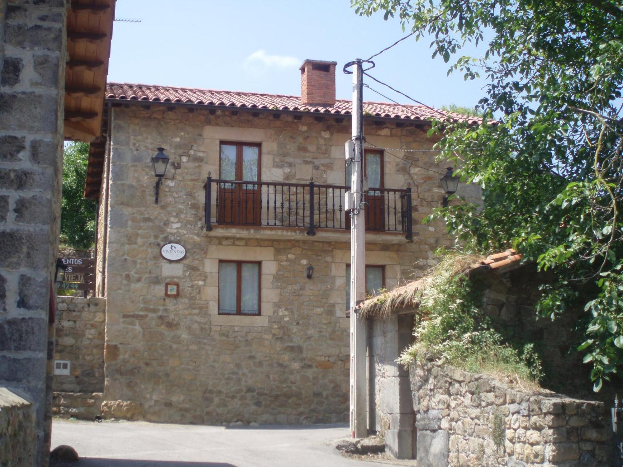 Apartamentos Rurales La Casa Vieja De Alceda 外观 照片